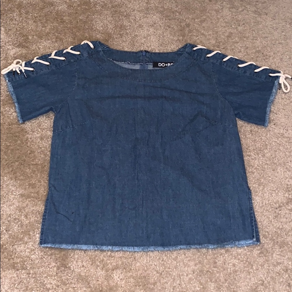 Lace-up Sleeve Denim Top w Raw Edges (S)